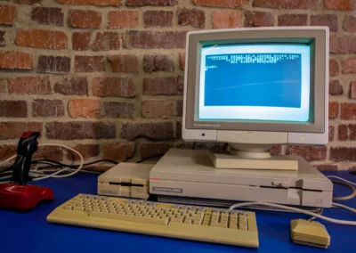 Wynajem sprzętu retro — retro komputer z klasyczną grą na imprezę, SMOK Opole